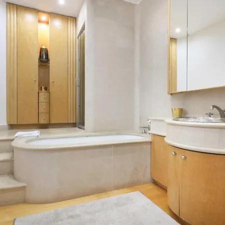 Peaceful Flat - 2bd-9p - Passy-tour Eiffel Appartement