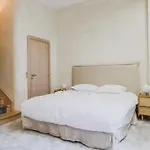 Peaceful Flat - 2bd-9p - Passy-tour Eiffel شقة *