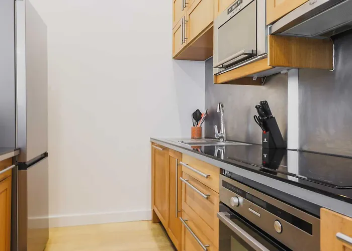 Apartament Peaceful Flat - 2bd-9p - Passy-tour Eiffel *