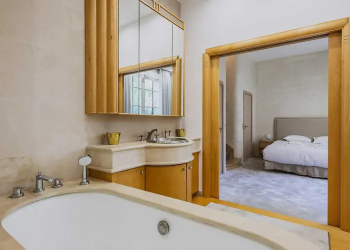 Peaceful Flat - 2bd-9p - Passy-tour Eiffel Appartamento